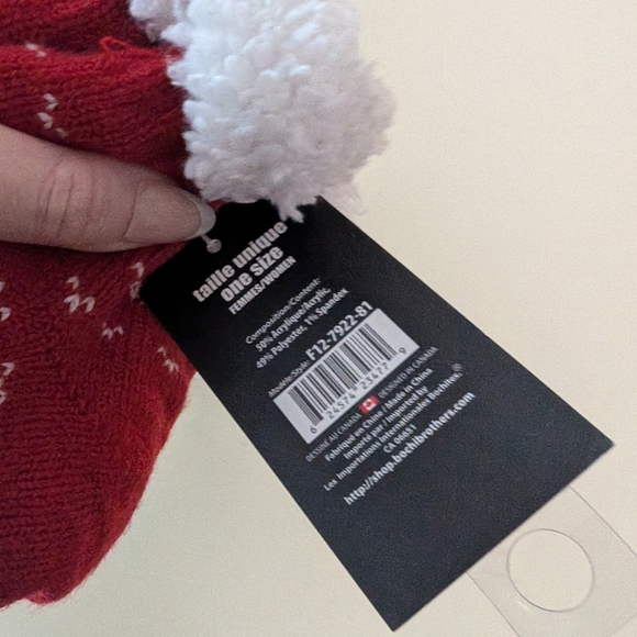 Red Santa Grip Socks One Size - Picture 6 of 6